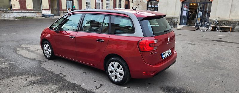 Citroën Grand C4 Picasso (2016) 1.6 HDI 7 MÍST ČR - fotka 7 z 43