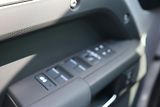 Land Rover Defender (2026) 110 X-Dynamic SE P300e       - náhled 14