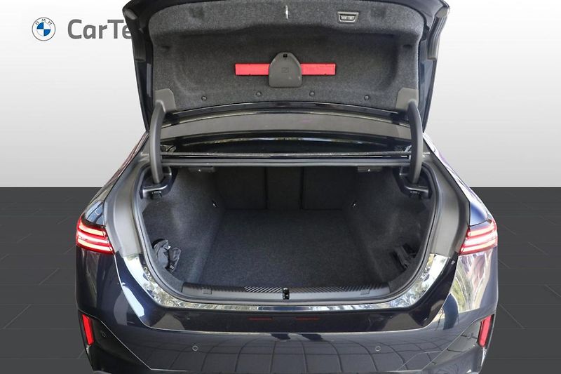 BMW Řada 5 540d xDrive Sedan - fotka 8 z 31