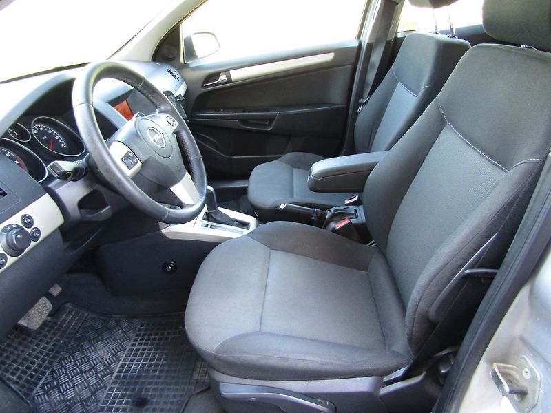 Opel Astra (2007) 1.8 16V AUTOMAT - fotka 19 z 35