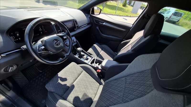 Škoda Karoq 2,0 TDi 110 Kw 4x4 Style DSG - fotka 12 z 25
