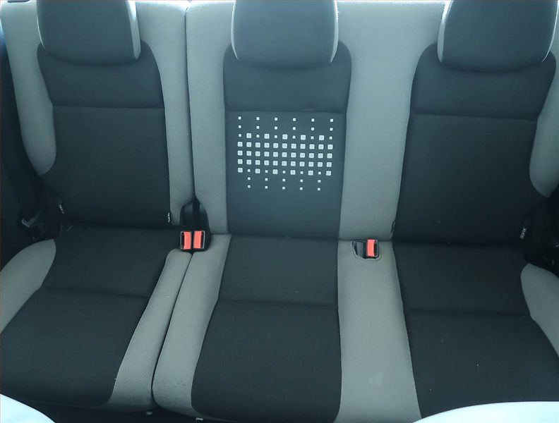 Citroën Berlingo (2015) Feel 1.6 VTi, 5Míst, ČR - fotka 10 z 14