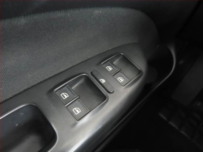 Škoda Octavia (2008) Scout 2.0 TDI, 4X4, Tempomat - fotka 15 z 16