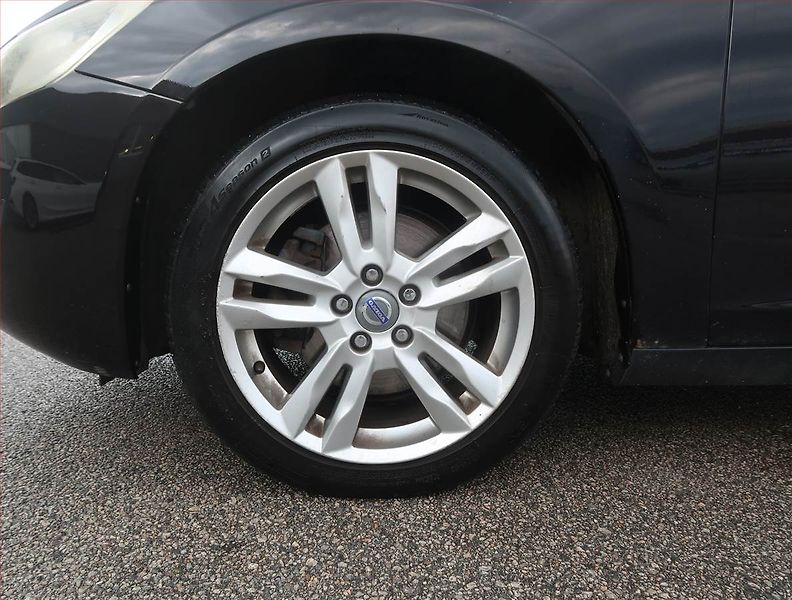 Volvo S60 (2011) D3, Automat, Navi, Tempomat - fotka 15 z 19