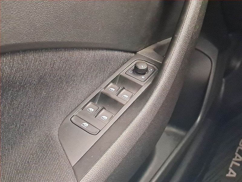 Škoda Scala (2019) Style 1.0 TSI, Tempomat - fotka 18 z 20
