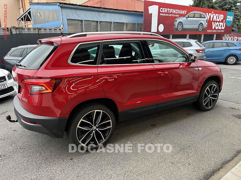 Škoda Karoq (2017) 1.5 tsi, 2.maj,ČR, servis - fotka 2 z 3