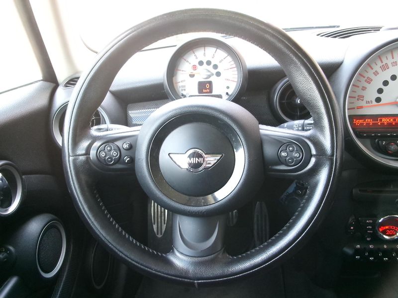 Mini Cooper S (2011) 1,6i AC TEMP ALU 135kW - fotka 16 z 28