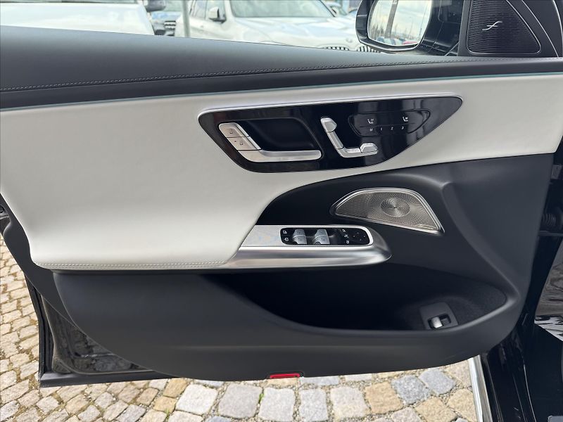 Mercedes-Benz Třídy E E 450 4M*AMG paket*TOP - fotka 5 z 43