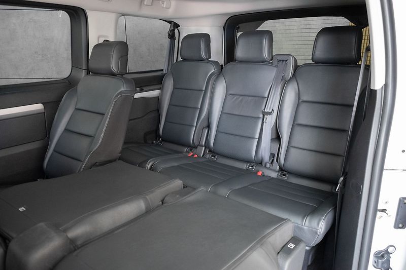 Opel Zafira 2.0 CDTi ELEGANCE*TAŽNÉ*ČR 1.M - fotka 18 z 45