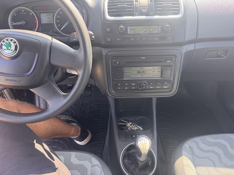 Škoda Fabia II 1.9TDI 77KW AMBITION - fotka 10 z 21