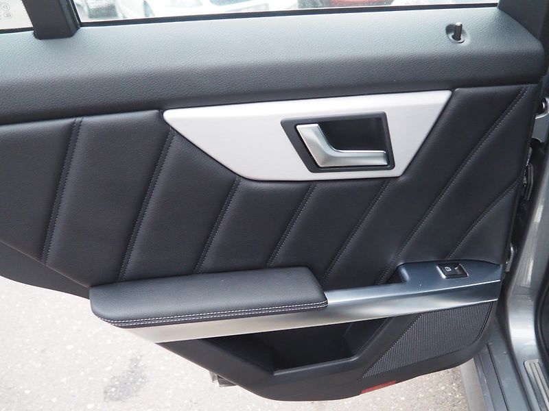 Mercedes-Benz GLK (2012) 220 CDI, 4Matic, AT - fotka 11 z 34