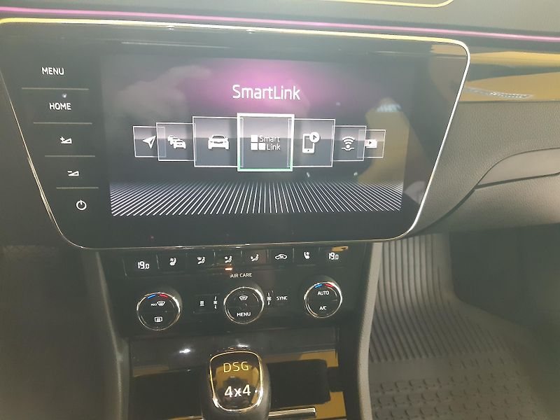Škoda Superb 2.0 TSI COMBI L&K DSG 4x4    - fotka 10 z 29