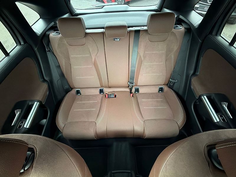 Mercedes-Benz GLA 200 d AMG Style Edition - fotka 28 z 35