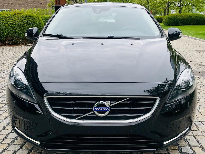 Volvo V40 2.0D3 5VÁLEC MANUÁL 1MAJITEL - fotka 6 z 41