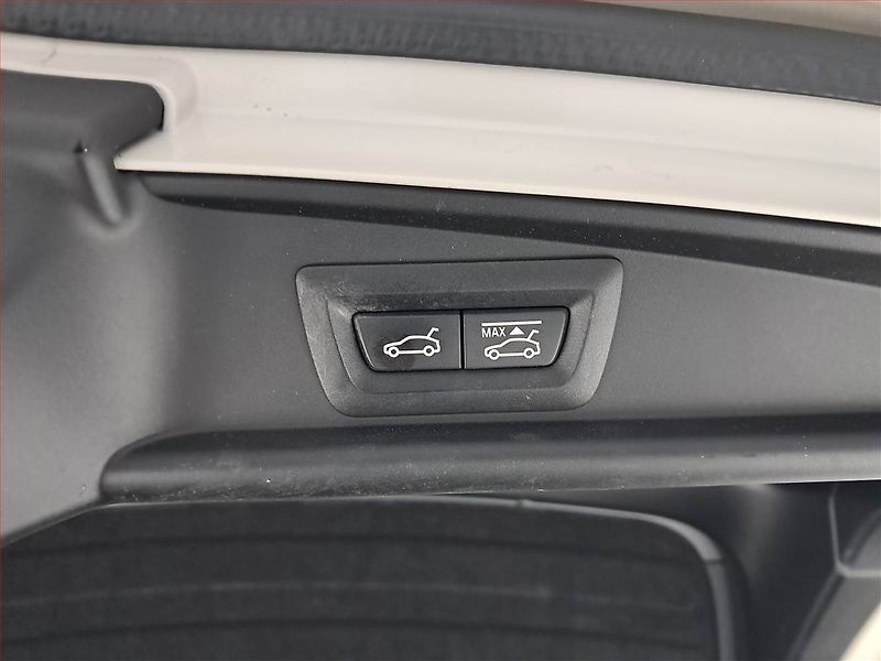 BMW Řada 5 (2010) 530d xDrive GT, 4X4, Automat - fotka 16 z 24
