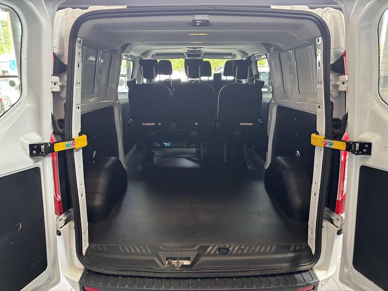 Ford Transit Custom Trend 320 L2 2.0 EB 130k KV - fotka 9 z 15