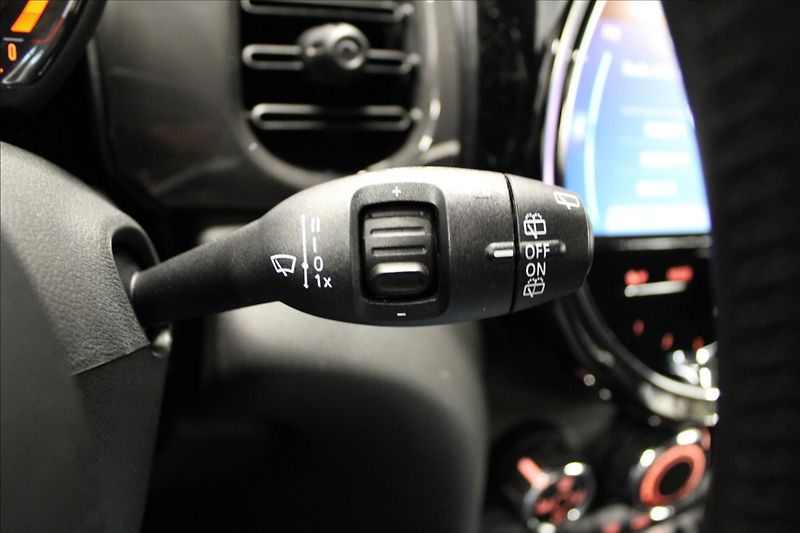 Mini Cooper 1,5 1.majitel CZ - fotka 16 z 37