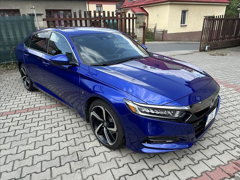 Honda Accord 1,5 TURBO SPORT AUTOMAT - fotografie inzerátu