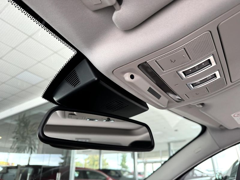 Jaguar XF 20d AUT*Panorama*Distronic - fotka 19 z 43