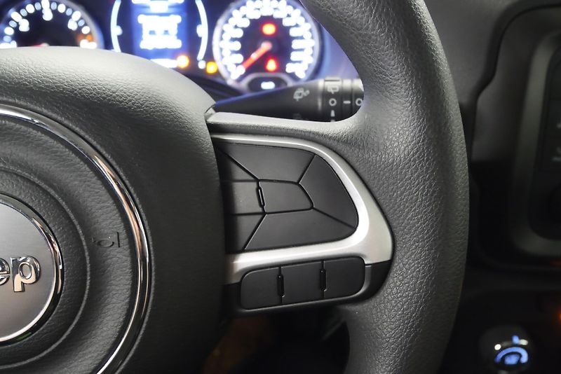 Jeep Renegade - fotka 18 z 27