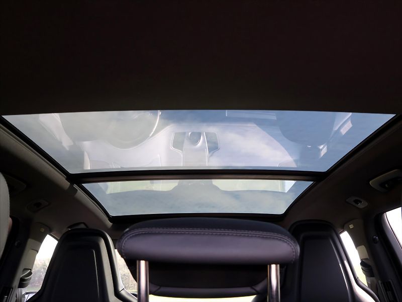 Porsche Cayenne 3,0 EHV 340kW Platinum DPH - fotka 40 z 48