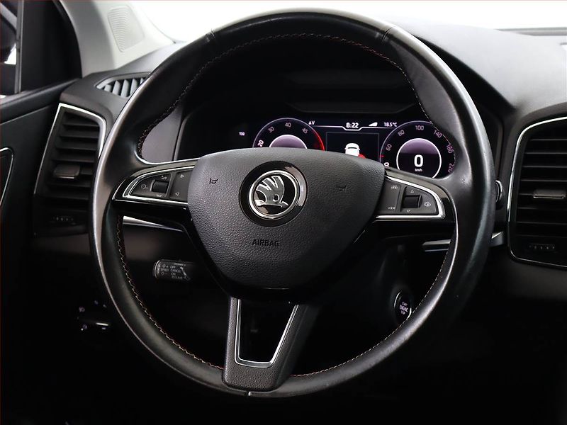 Škoda Karoq (2019) 1.6 TDI - fotka 14 z 21