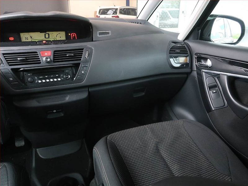 Citroën C4 Picasso (2011) 1.6 HDi, Automat, 7 míst - fotka 8 z 19