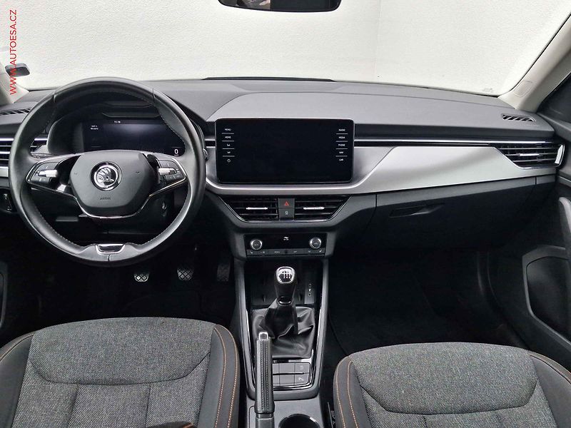 Škoda Kamiq (2021) 1.0 TSi, Clever, LED, navi - fotka 8 z 18
