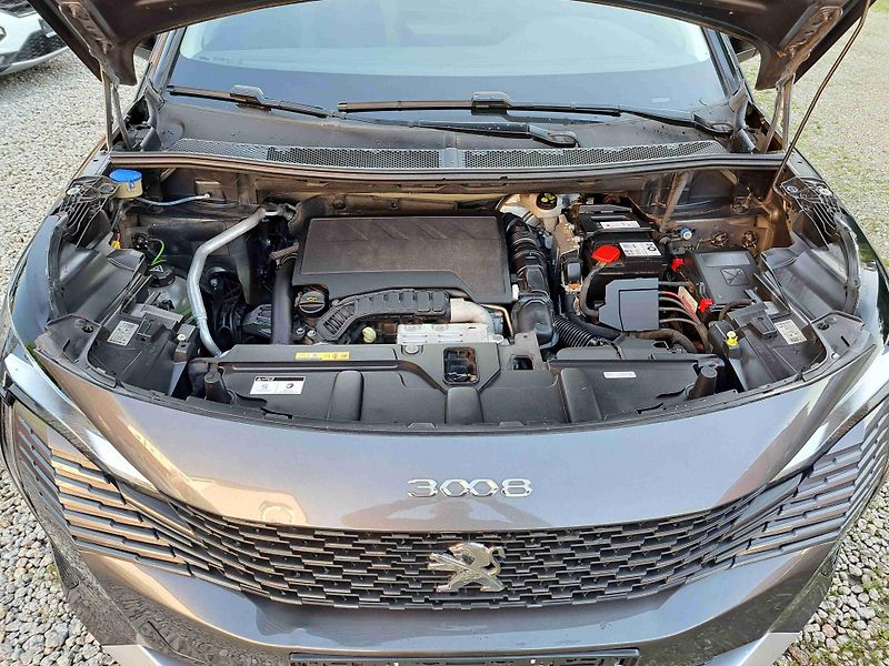 Peugeot 3008 (2022) 1,2 PT EAT8 LED 17ALU PDC NAVI - fotka 17 z 20