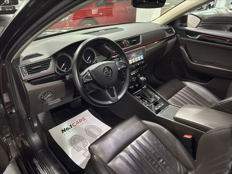 Škoda Superb 2,0   TDI DSG 4X4 140KW L&K - fotka 10 z 41