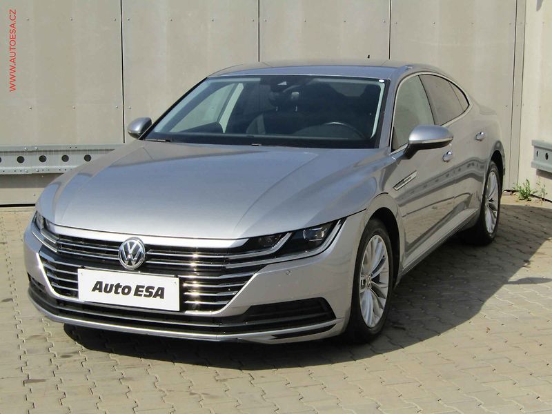 Volkswagen Arteon (2019) 2.0 TDi, DSG, navi, park - fotka 3 z 18