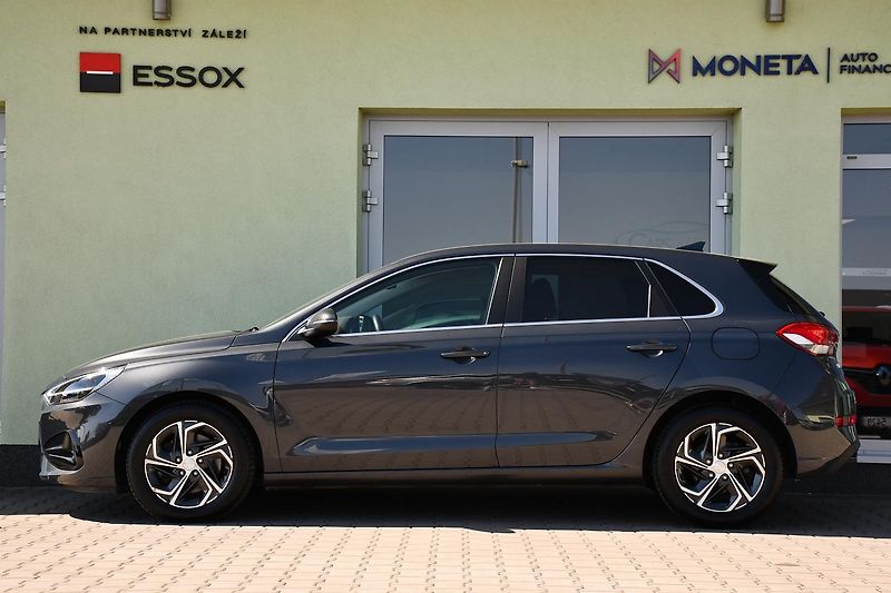 Hyundai i30 1,0T-GDi FAMILY SMART DCT ČR  - fotka 2 z 48