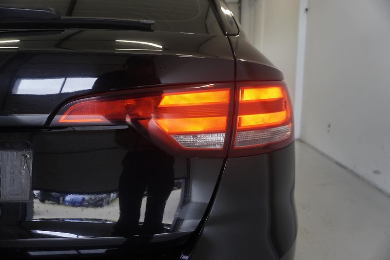 Audi A4 2.0TFSi 140 kW - fotka 10 z 31