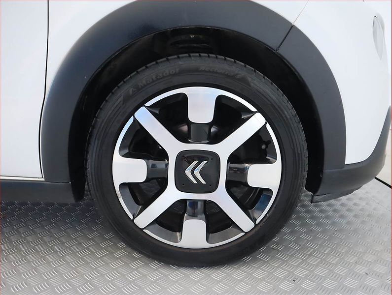 Citroën C3 (2017) 1.2 VTi, Serv.kniha, Navi - fotka 15 z 20