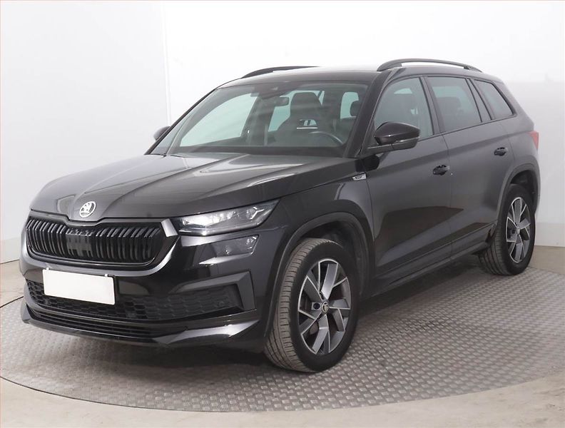 Škoda Kodiaq (2022) Sportline 1.5 TSI - fotka 2 z 17