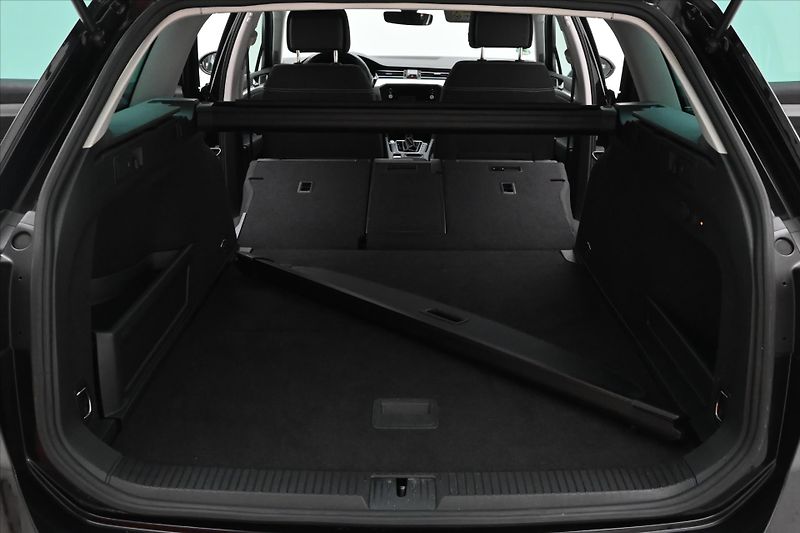 Volkswagen Passat 1,4 GTE 160 kW DSG Business Zá - fotka 11 z 30