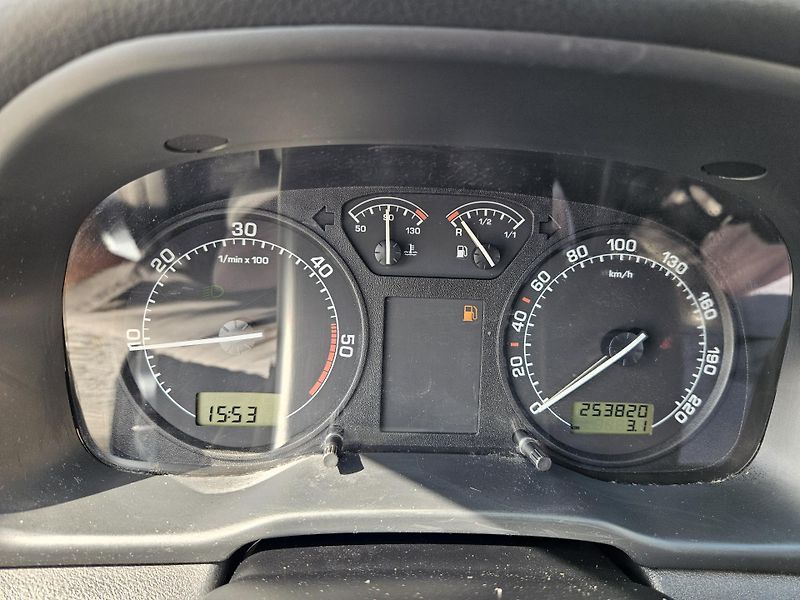 Škoda Octavia (2002) 1.9tdi 66kw - fotka 13 z 21