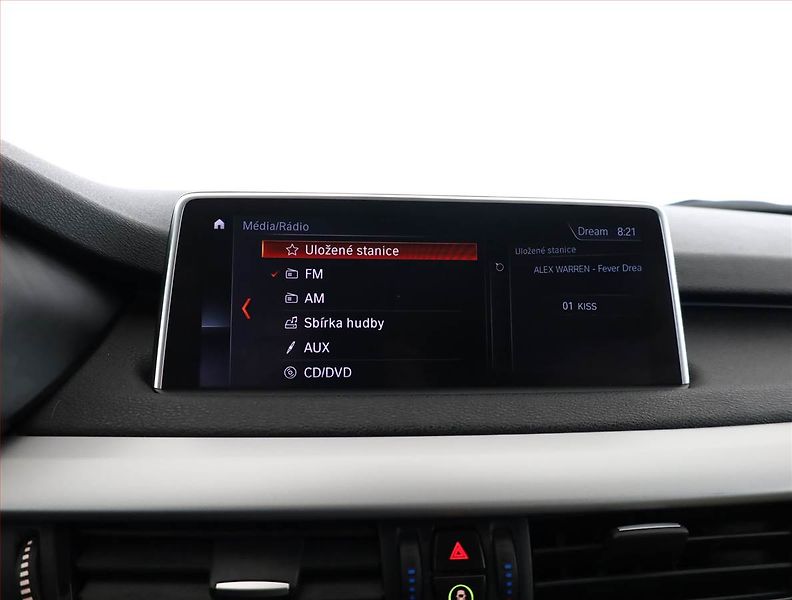 BMW X5 (2018) xDrive25d - fotka 12 z 21