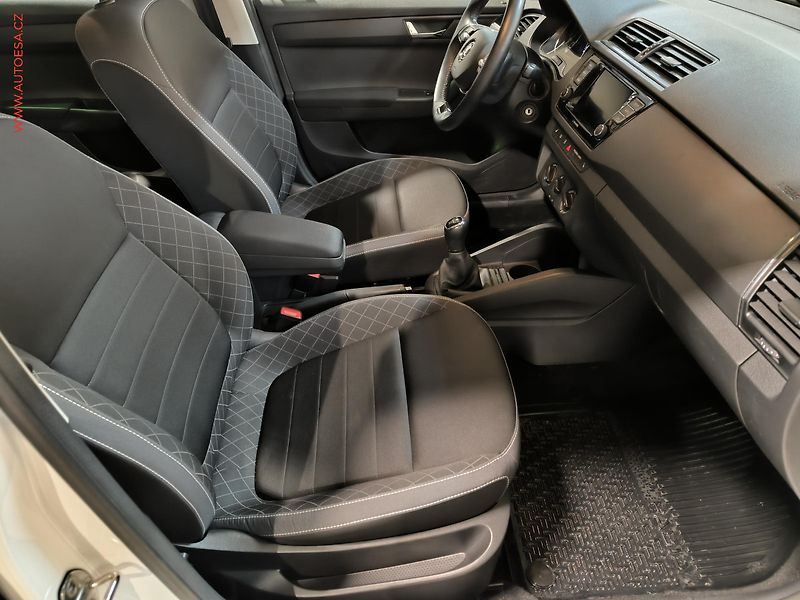 Škoda Fabia (2021) 1.0 TSi, ČR, Ambition - fotka 12 z 17