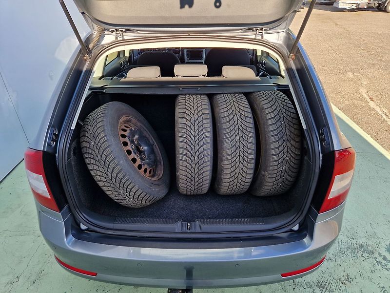Škoda Octavia Ambition 1.4 TSI, 90kW - fotka 9 z 36