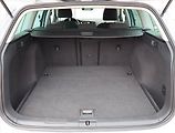 Volkswagen Golf (2017) R-Line 2.0 TDI, Automat, Navi - náhled 14