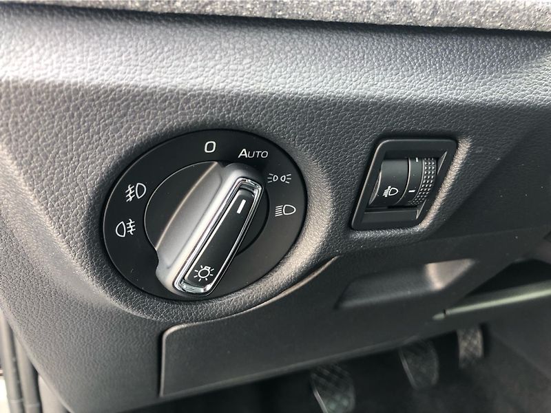 Škoda Scala 1.0 TSi SELECTION - fotka 16 z 30