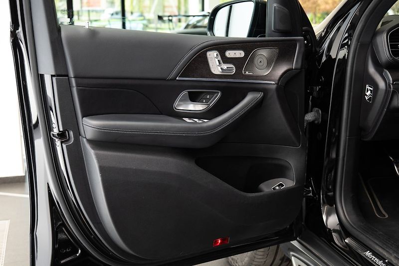 Mercedes-Benz GLS 4Matic AMG Line - fotka 7 z 28