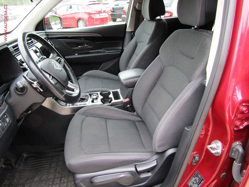 SsangYong Korando (2022) 1.5T-GDi 4x4, 2.maj,ČR, AT - fotka 9 z 18