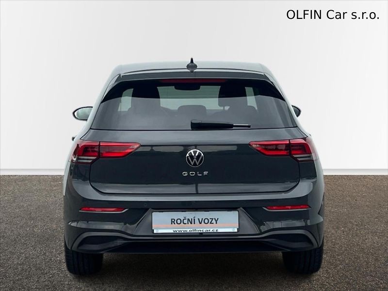 Volkswagen Golf 1,0 TSi 81kW LIFE  8 - fotka 8 z 27