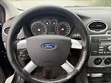 Ford Focus 1,6 i 16V 74kw Klima Tažné 2sa - náhled 8