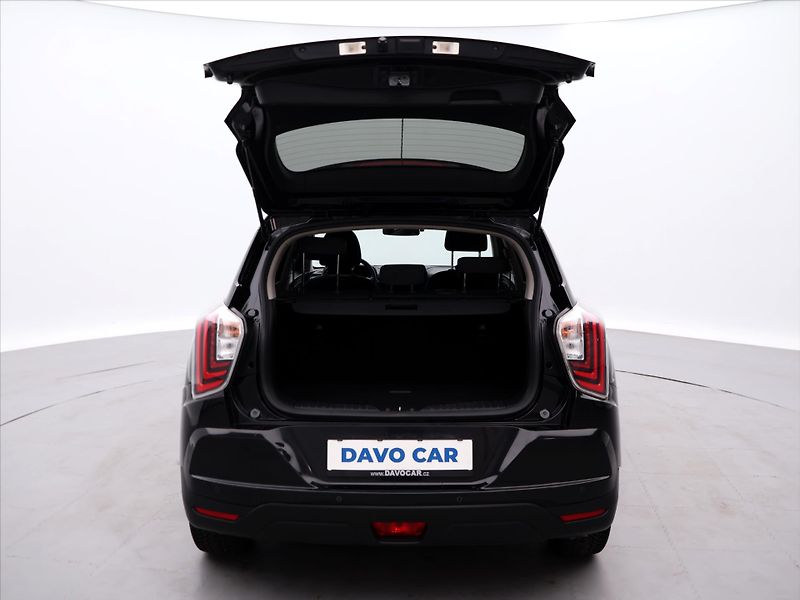 SsangYong Tivoli 1,5 T-GDI 120kW Automat - fotka 9 z 36
