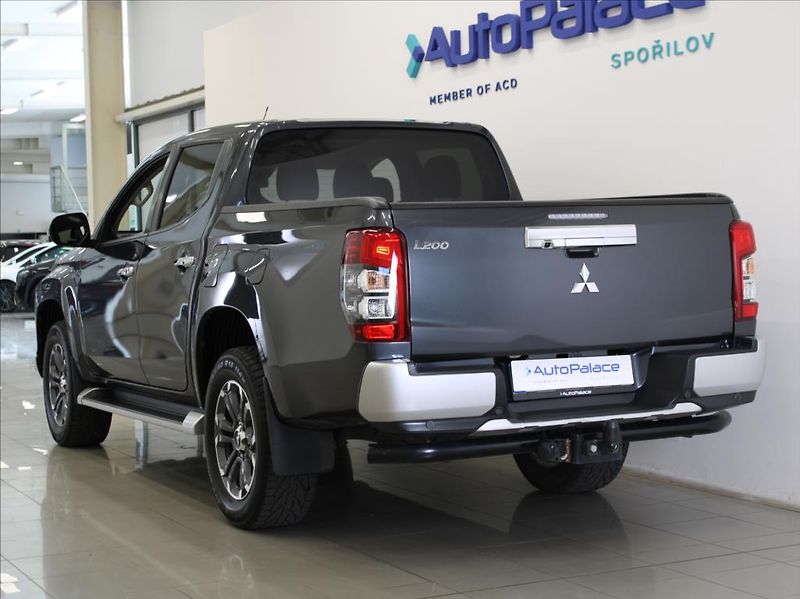 Mitsubishi L200 2,3 DI-D 127kW AT Instyle DPH - fotka 3 z 24