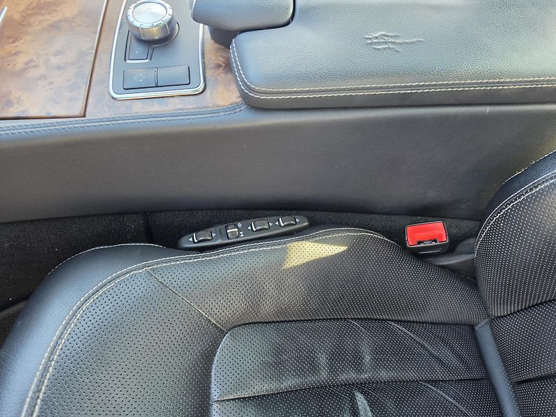 Mercedes-Benz CLS 350CDI 4-MATIC Harman&Kardon  - fotka 10 z 39