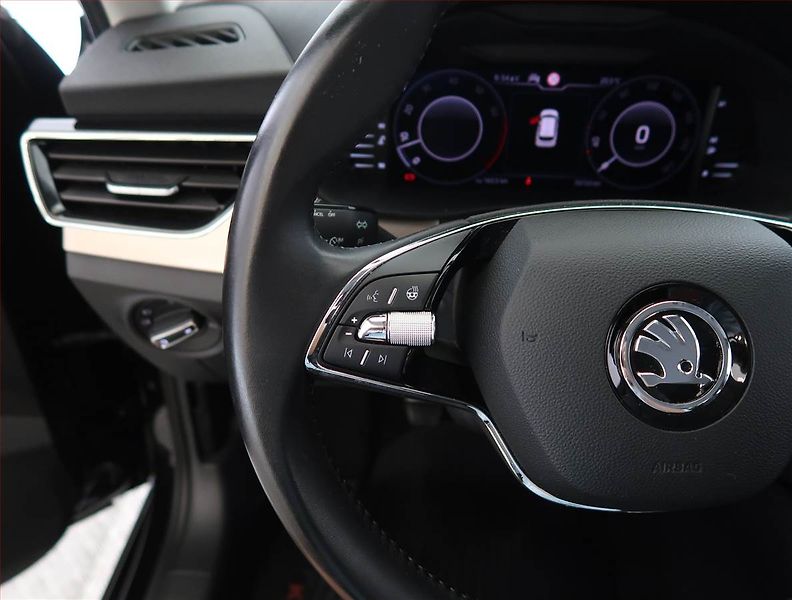 Škoda Kamiq (2021) Style 1.5 TSI - fotka 20 z 26
